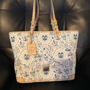 Dooney & Bourke Disney DVC Tote Anniversary